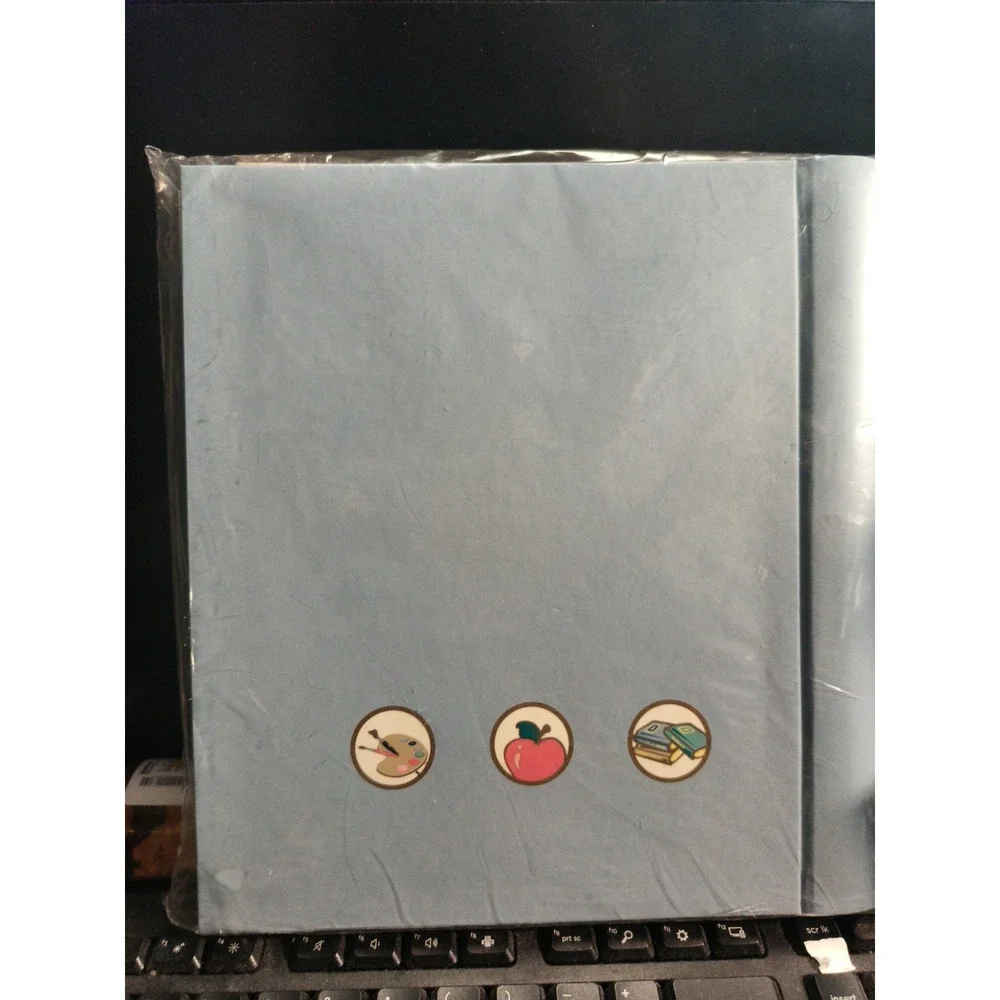 NEW! momAgenda School Years pocket binder portfolio • PreK-12th grade